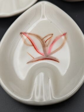 SANTA MONICA, CA Winfield Pottery Co. Ceramic Teardrop Ashtray's (Set Of 4)